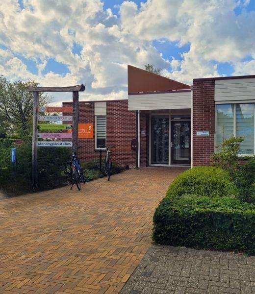 Vooraanzicht praktijk Mondhygiënist Elles in Assen